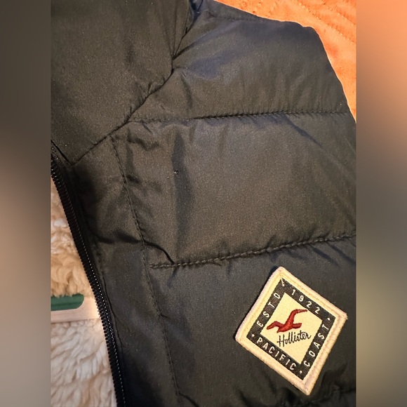 Sherpa lined vest - Picture 9 of 11